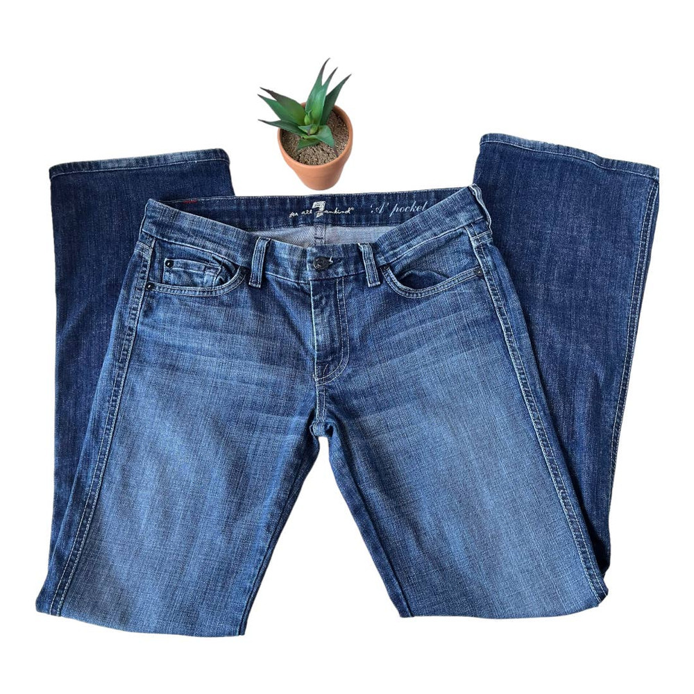 7 for all Mankind "A" Pocket Low Rise Jeans Size 28 Medium Wash Denim Wide Leg